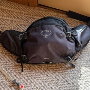 Osprey Seral 7 Black Lumbar Hydration Pack